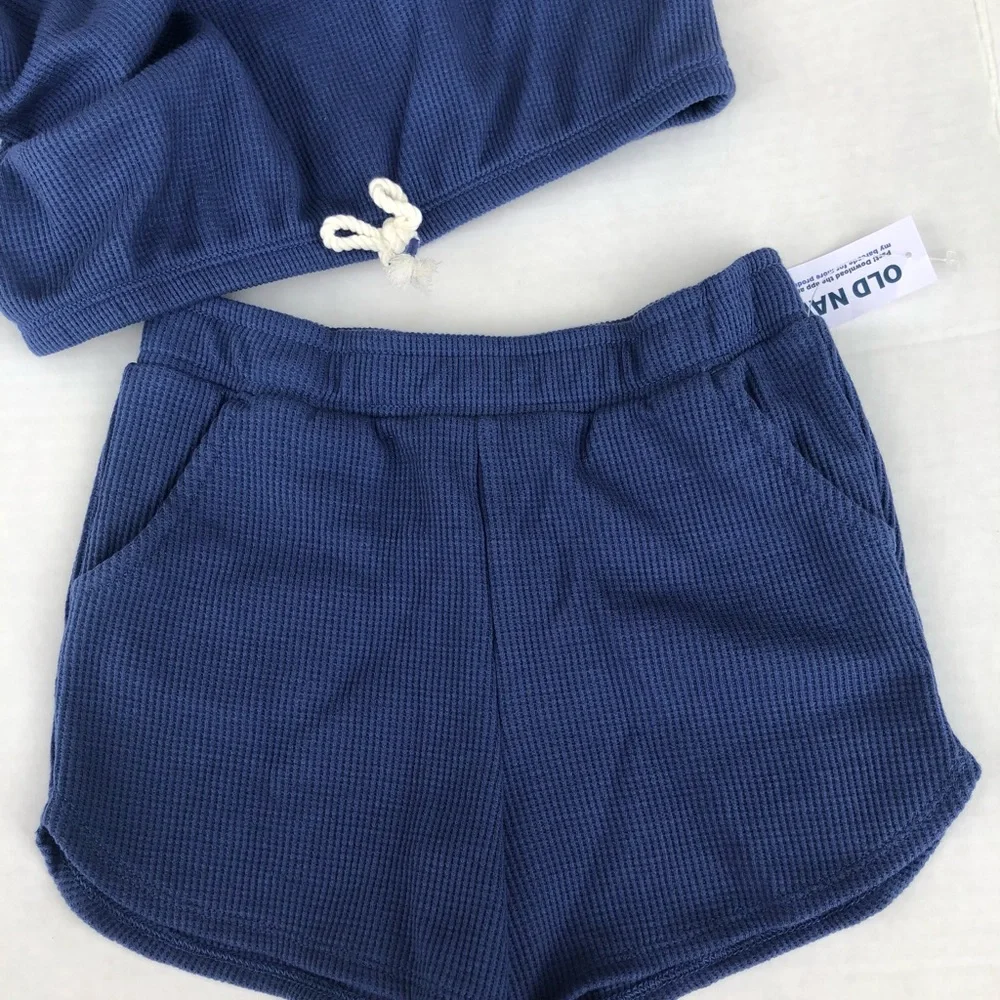 Toddler girl’s smoky blue thermal cinched hem-top and shorts set